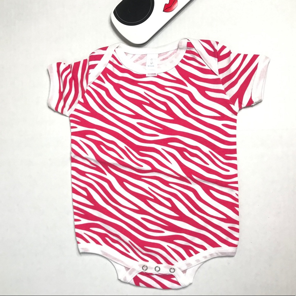 6 & 18 months girls
Onesie Pink & White Stride